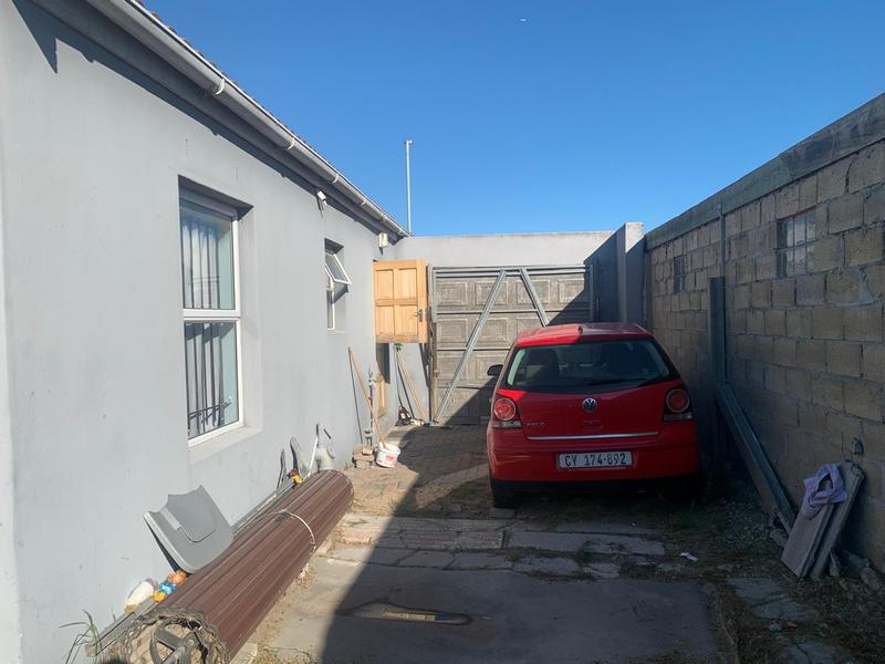 3 Bedroom Property for Sale in Silwood Heights Western Cape